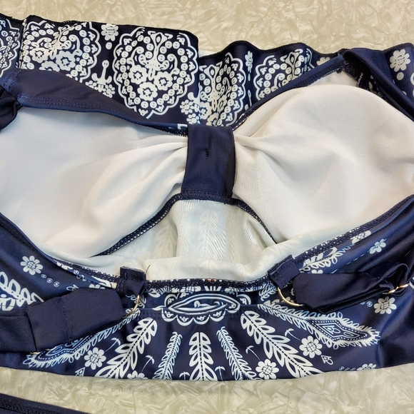 🏊‍♀️👙 NWOT swim top & shorts size Small - Picture 6 of 16